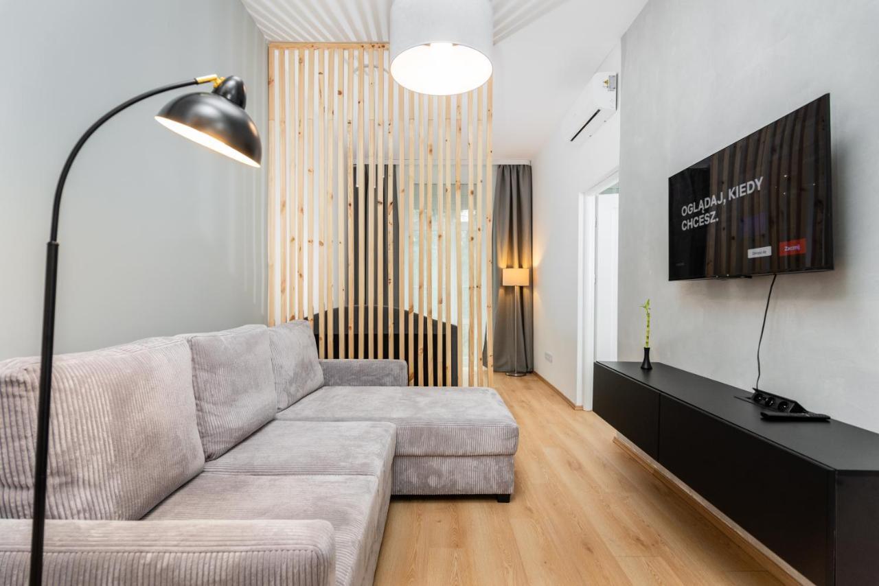 Modern Centrally Located Apartments - By Upstairs Cracóvia Exterior foto