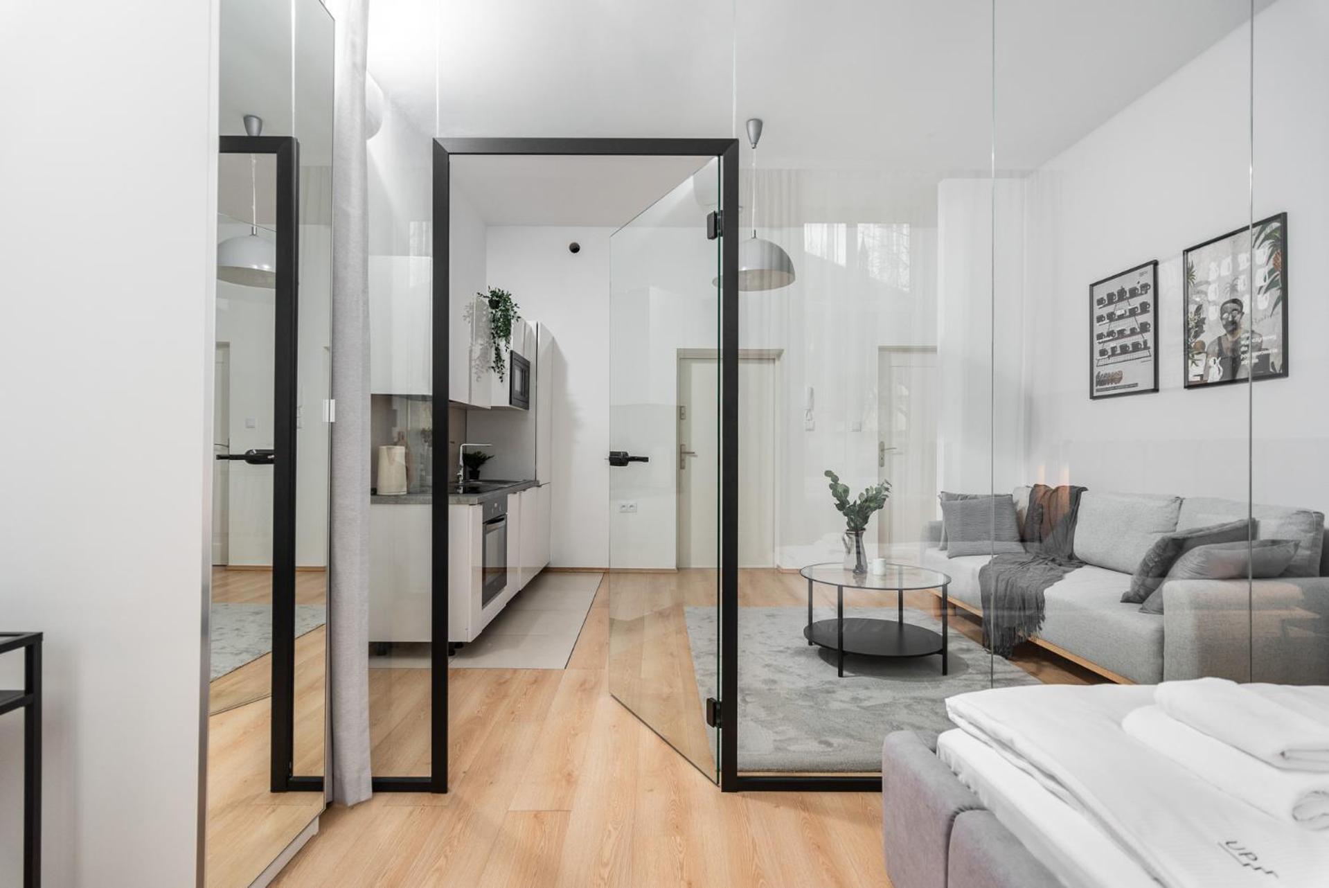 Modern Centrally Located Apartments - By Upstairs Cracóvia Exterior foto