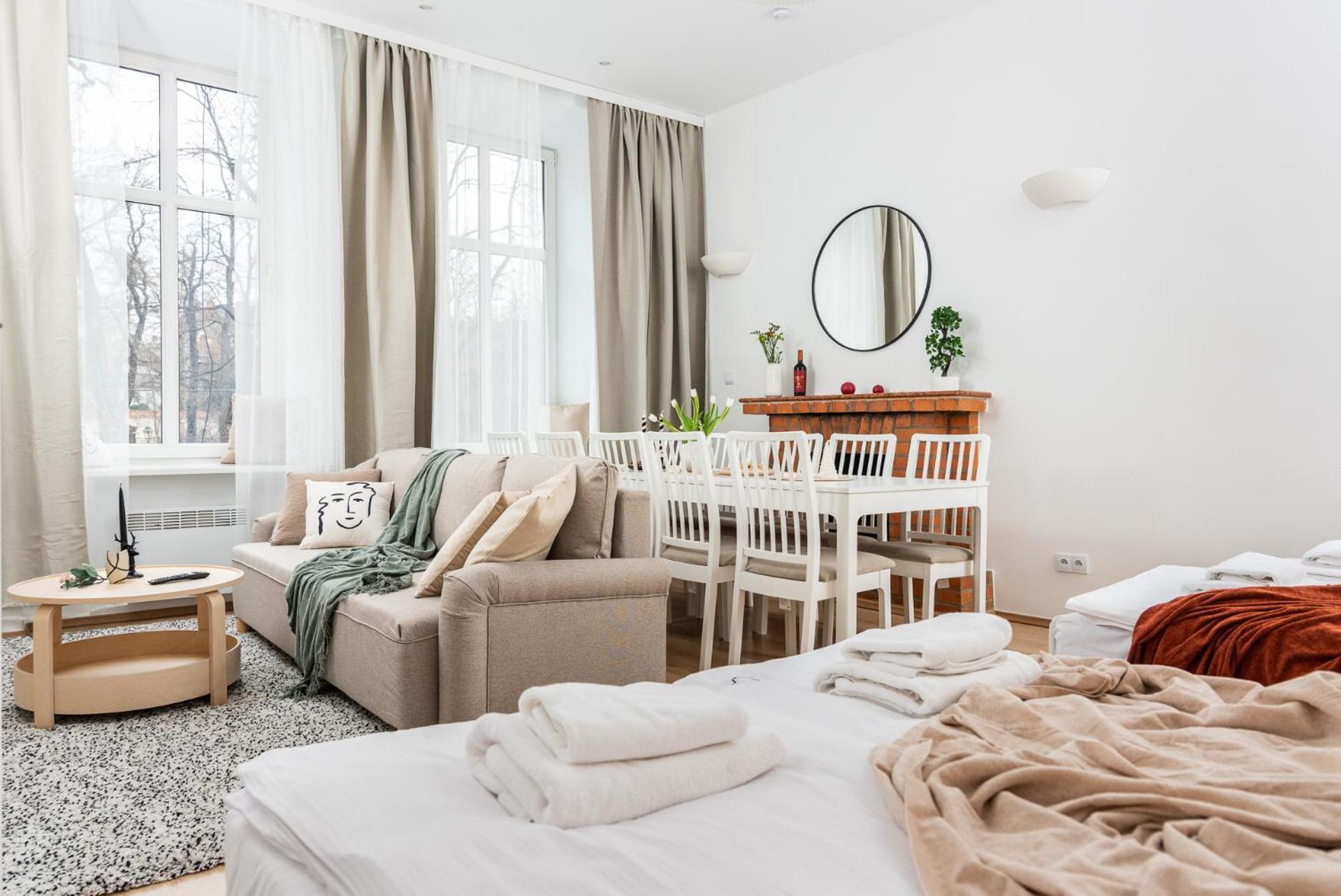 Modern Centrally Located Apartments - By Upstairs Cracóvia Exterior foto