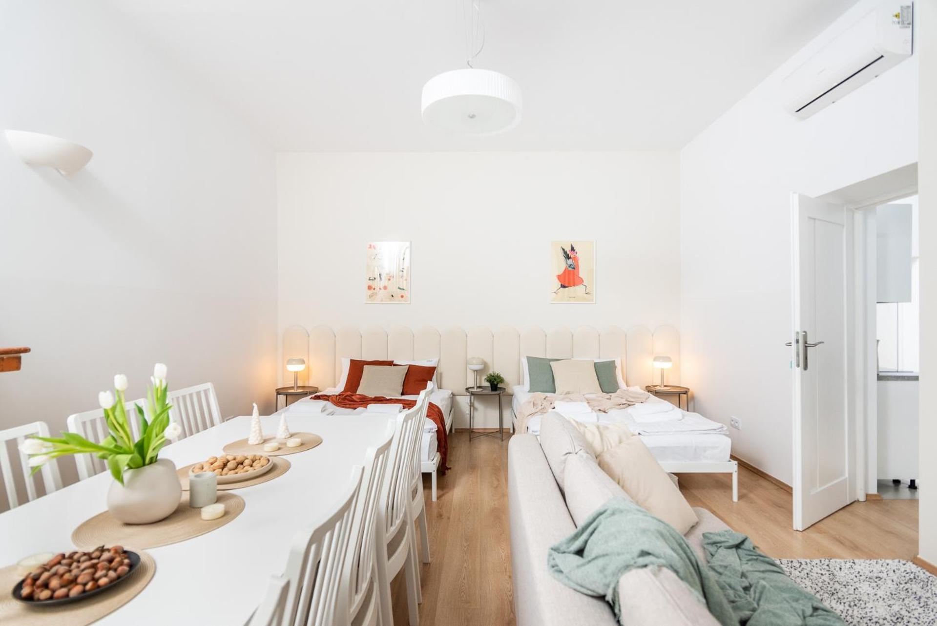 Modern Centrally Located Apartments - By Upstairs Cracóvia Exterior foto